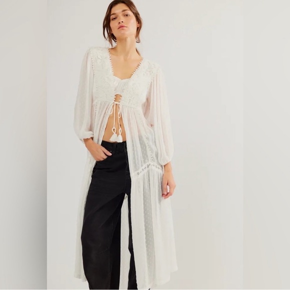 Free People Other - Free People Spring Fling Robe